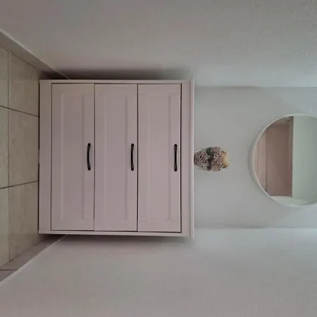 Apartment Anic Bol